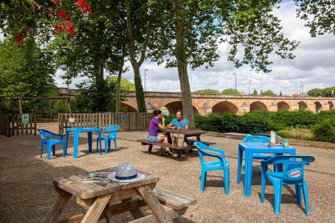 Camping De Nevers Exteriér fotografie
