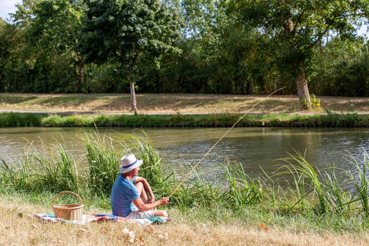 Camping De Nevers Exteriér fotografie