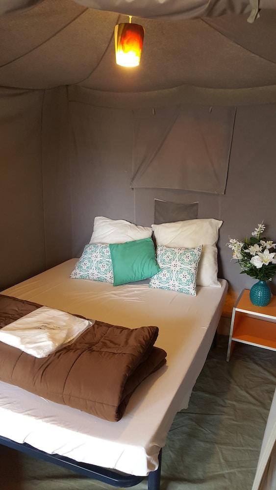 Camping De Nevers Exteriér fotografie